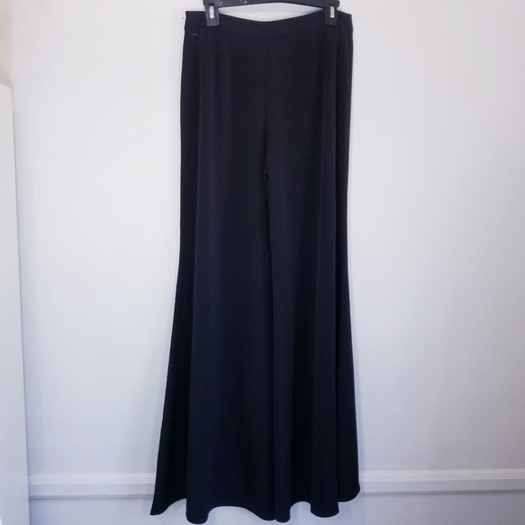 🌸 Alexis | Black Bell Bottom Pants size Small - Picture 7 of 16